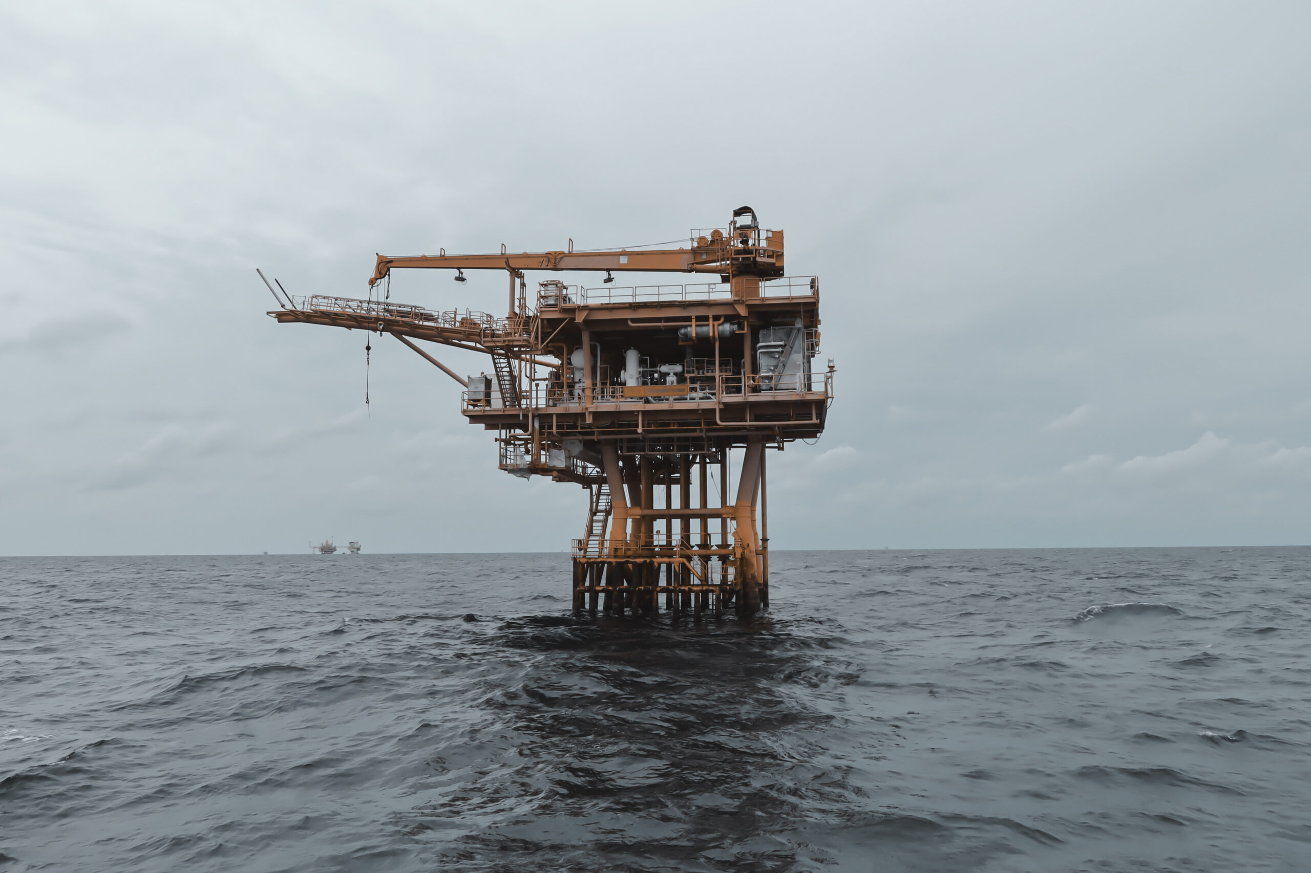 Energy & Utilities 2 Offshore gulf sea industry rig drill oil and gas production petr